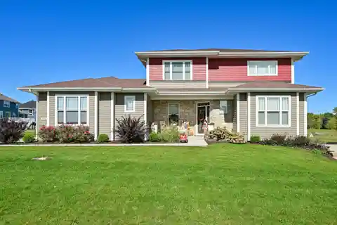 Open & Inviting Layout | Stylish Living and Family Spaces