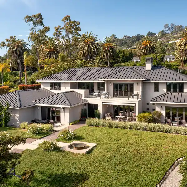 SOPHISTICATED CONTEMPORARY HOME ON A PREMIER STREET