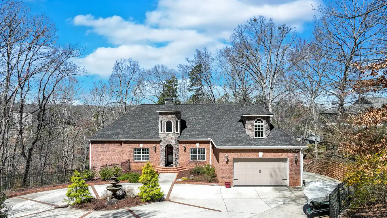 2152 Silver Circle Gainesville, Georgia 30506