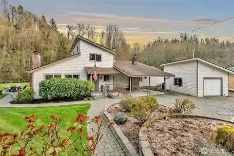 Gorgeous Custom Riverfront Home