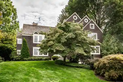 Architect-Designed Shingle-Style Home in Hartford Golf Club