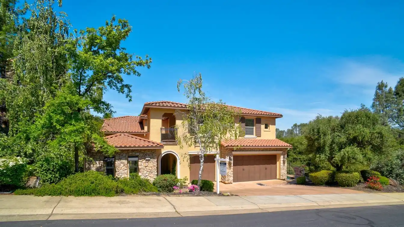 Grand Turnkey Home in a Gated Community