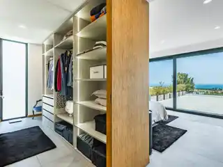 Elegant Contemporary Villa with Sea Views