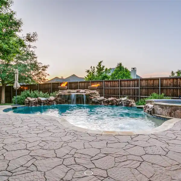 THOUGHTFULLY DESIGNED LUXURY HOME IN CASTLE HILLS