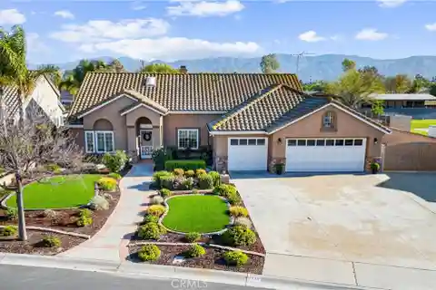 Beautifully Upgraded Pepperwood Ranch Home
