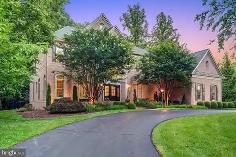 Incredible Luxury Estate in Great Falls