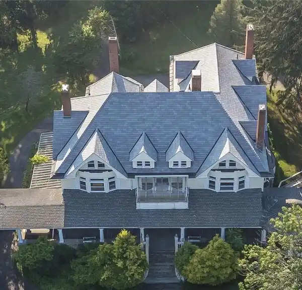 GRAND VICTORIAN ELEGANCE MEETS MOUNTAIN VIEWS