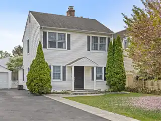 Charming Home in Riverside