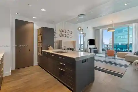 Elegant and Unique Estate in Miami