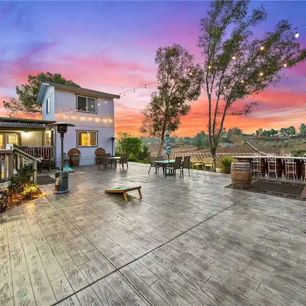 HILLTOP HAVEN IN WINE COUNTRY