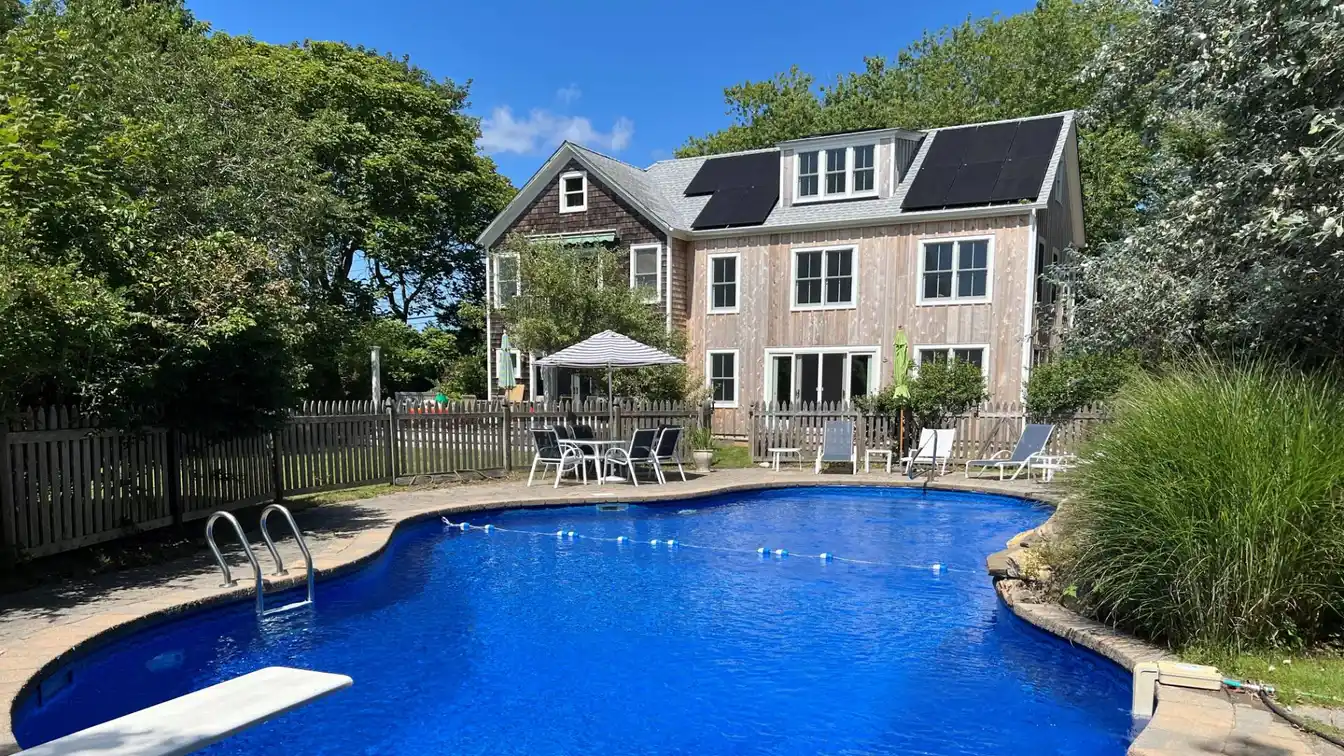 Newly Renovated 1860s Farmhouse for Rent