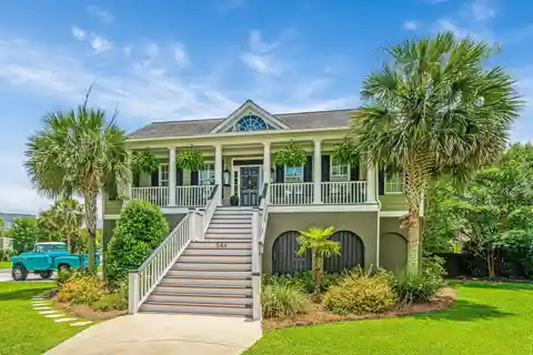 Multi-generational Living in Gated Community