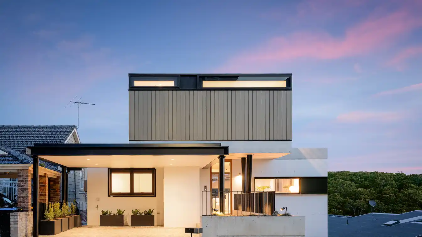 Prestigious Penthouse Upper Duplex with Sweeping Views