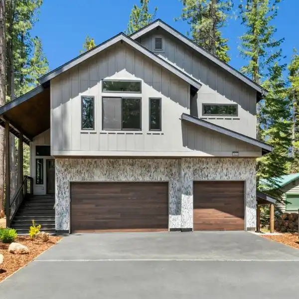 EXCEPTIONAL HOME WITH UNPARALLELED PRIVACY