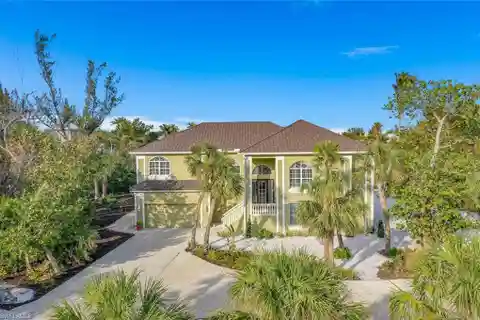 Tropical Retreat on Sanibel Island