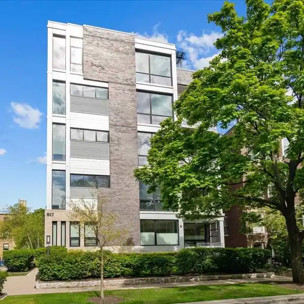 URBAN COOL DUPLEX PENTHOUSE