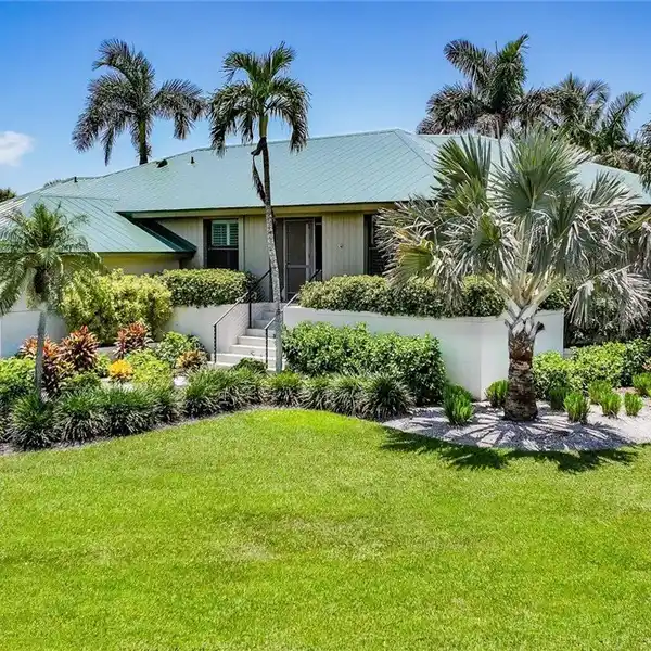 UPDATED ISLAND HOME WITH POOL