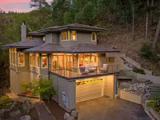 Tranquil and Private Retreat in Ideal Location