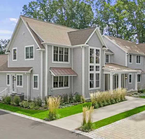 TURNKEY LUXURY LIVING