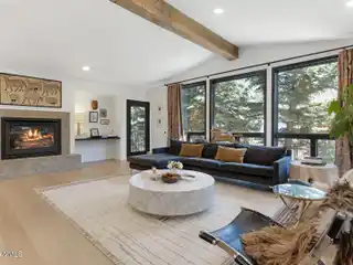 Lovely Family Home in Coveted Singletree Community