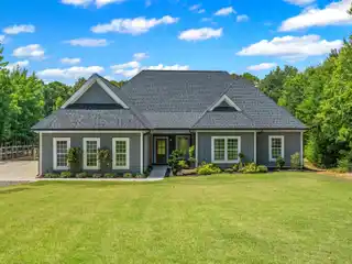 Escape to the Tranquility of Country Living