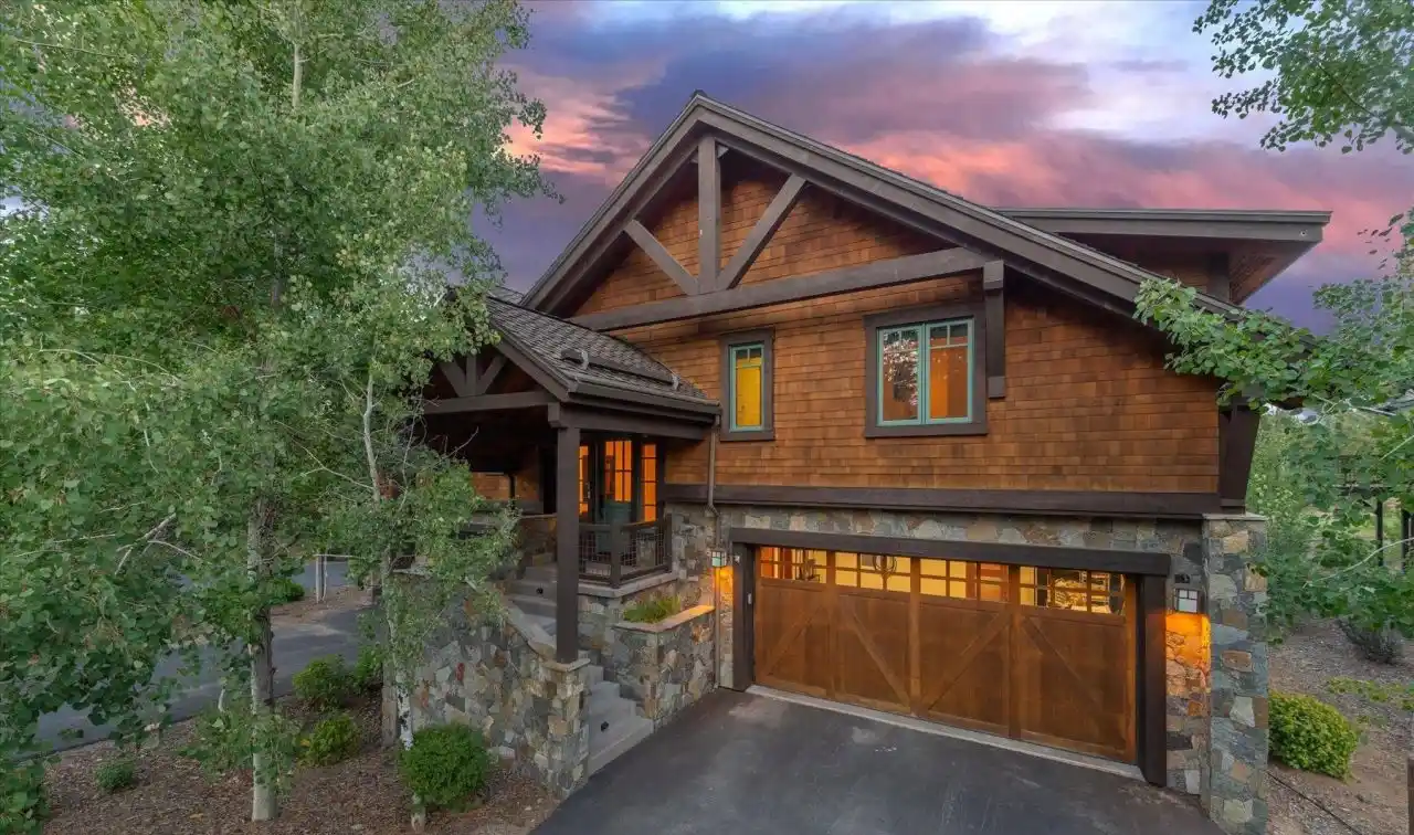 Luxurious Resort Living with Mountain Views and Golf Frontage