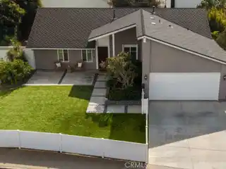 Huntington Beach Gem with Granite Chef’s Kitchen