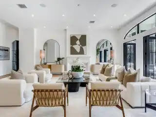 Stately Residence in Les Jardins