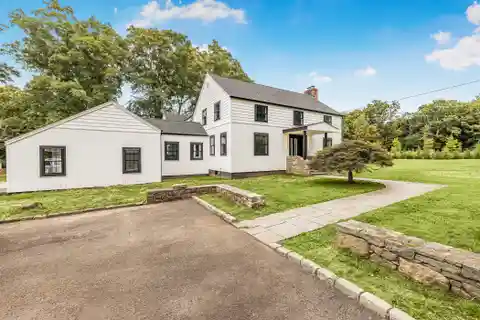 Beautifully Renovated Home with an Oversized Barn