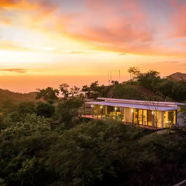 CHARMING RETREAT IN CORONA DEL CABO