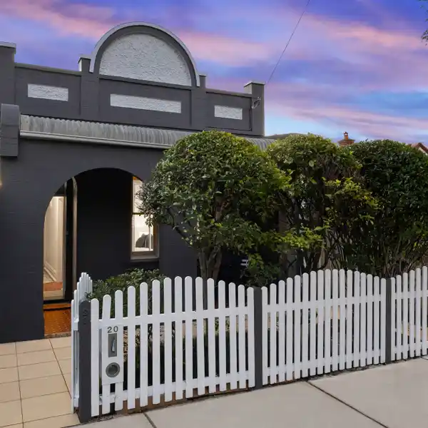 CHARMING DOUBLE-BRICK HOME IN CROWS NEST
