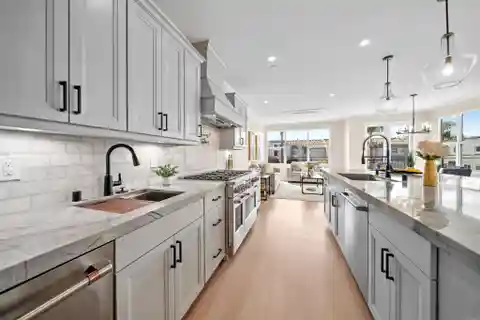 Fabulous Just Completed Construction