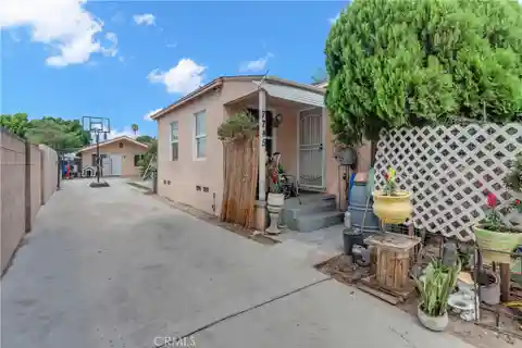 Versatile Property with Two Homes