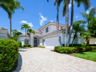 Modern Comfort Meets Effortless Living