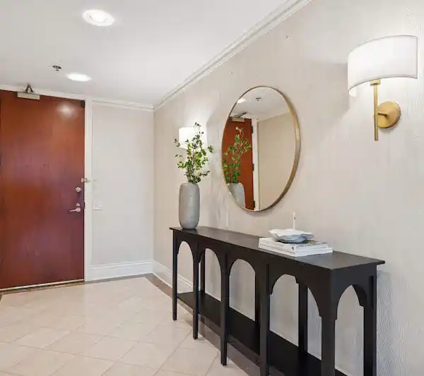 LUXURY LIVING AT THE HURON