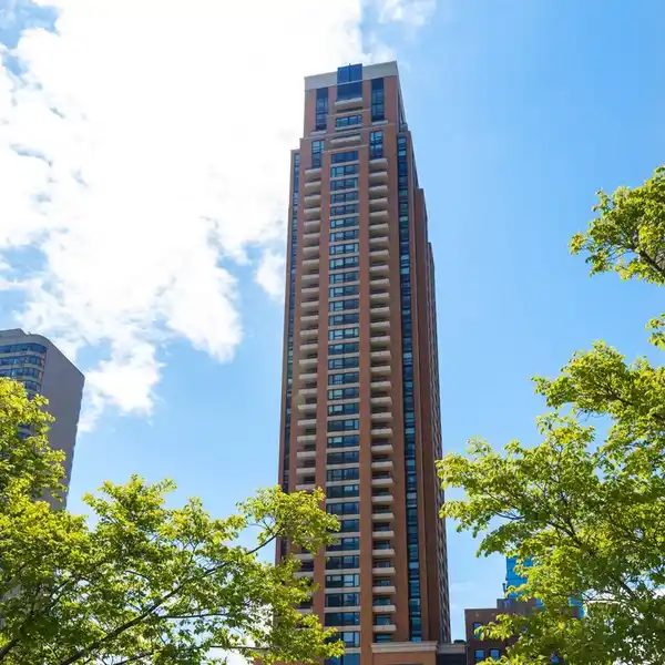 EXQUISITE SOUTH LOOP PENTHOUSE