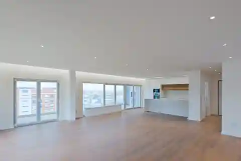 New Apartment in Convenient Location