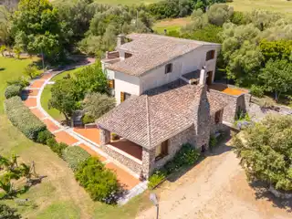 Charming Country House Inspired by the Gallura Tradition
