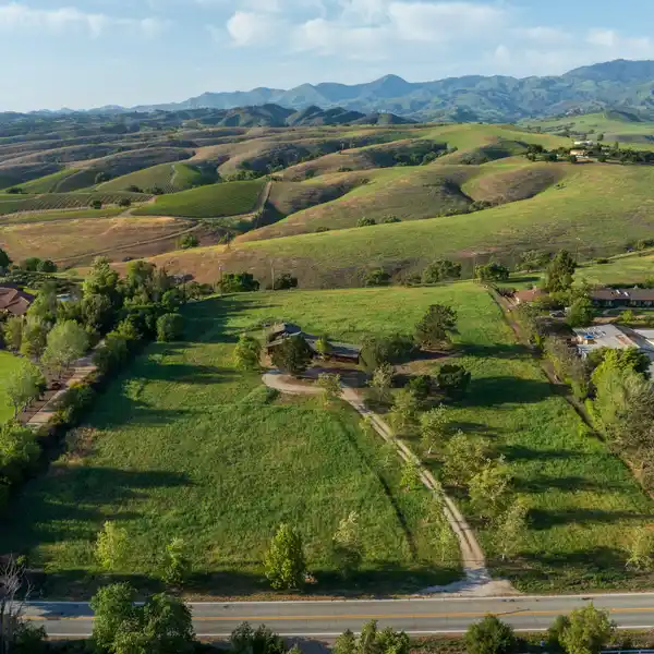 RARE OPPORTUNITY IN RANCHO ESTATES