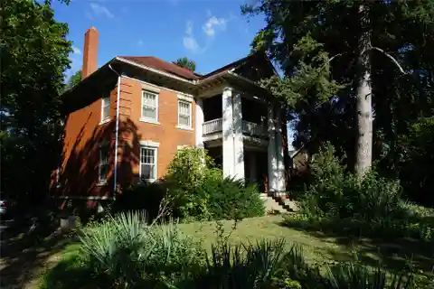 Historic Gem in West Pleasant Ridge