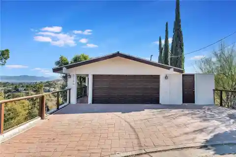 Mid-Century Modern Hilltop Home
