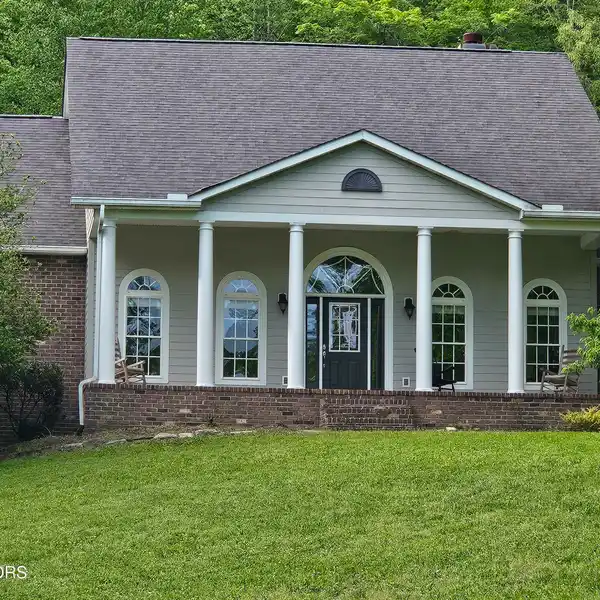 SPECIAL HOME ON FIVE PRIVATE ACRES