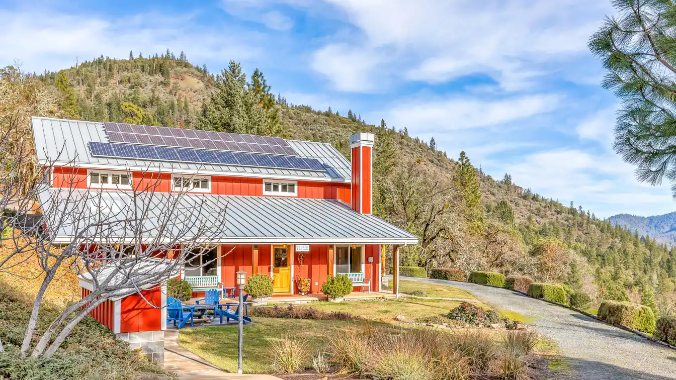 Refined Custom View Home on 95 Acres