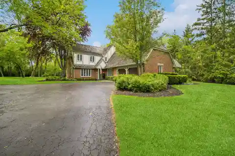 Refined Living Meets Privacy in This Spacious Lake Forest Retreat