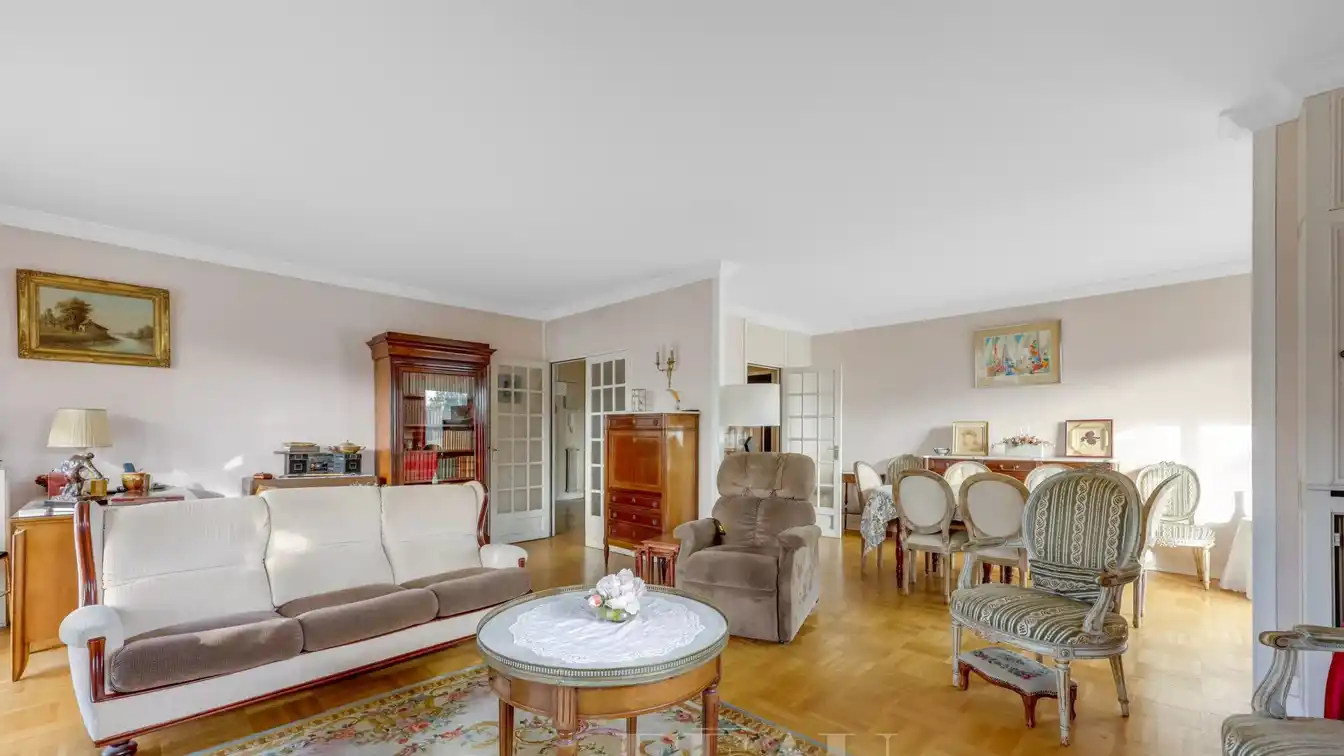 Bright and Quiet Apartment Ready to Refresh
