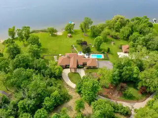 Secluded Waterfront Paradise with Pool