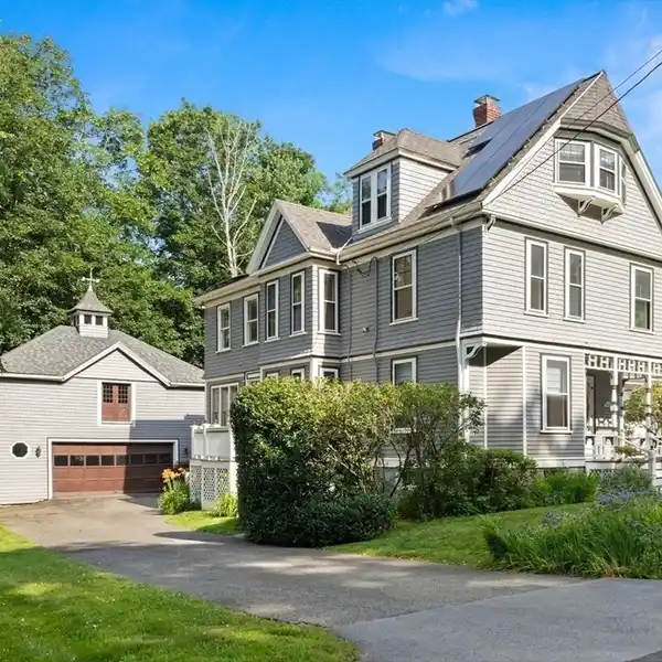 THOUGHTFULLY UPDATED VICTORIAN HOME