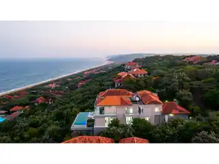 Masterpiece of Luxury and Elegance in Zimbali Estate