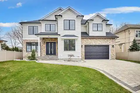 Meticulously Designed Luxury Home