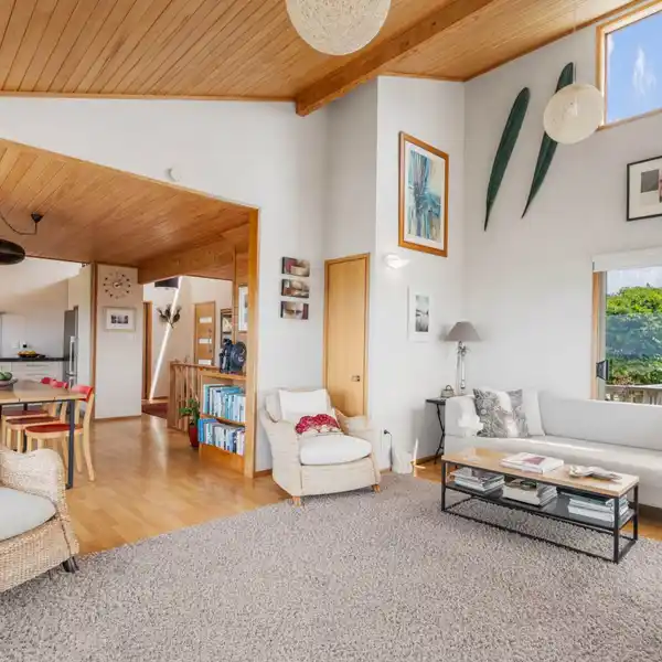 ENDLESS VIEWS ACROSS THE ESTUARY TO THE ISLANDS BEYOND